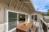 Village Homes: Elegant Serene Retreat