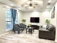 Central Frisco-Full renovated cozy&nice half duplex 3bed|2bath free wifi&parking