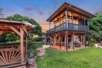 3 Bedroom 3.5 Bathroom Ocean View House.  A Short Walk to Paia Town & Beaches! Hotels near Road To Hana Mile Marker Zero (Route 360)