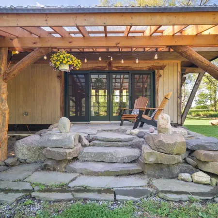 Cabin In the Finger Lakes near the Seneca Lake Wine Trail and Watkins Glen