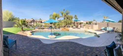 Resort Living! Quiet Lakefront Home. Pool, large shaded patio, fishing, sleeps 9