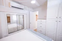 The BEST of BAY and Beach! Bungalow Bay, Sandbridge Beach, Virginia 샌드브릿지 비치 주변 호텔