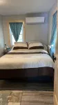 Popple Lake House Getaway Hotels in Eagle Point