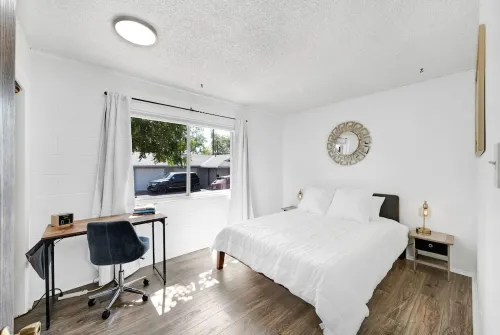 Zen Den, peaceful and bright 2BR by Midtown!