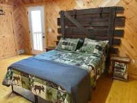 River Road Hideout  PRIVATE RIVER ACCESS! Pet friendly