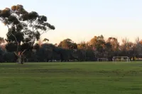 Adelaide Parkland Tower Apartment