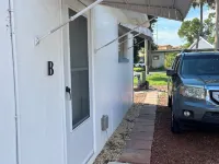 Quiet Studio in New Port Richey Downtown. Apartment B Hotels in New Port Richey