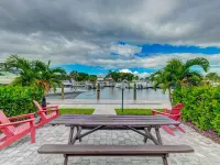 RAMADA SARASOTA CONDO HOTEL#407 Waterfront Balcony, King Bed,  Pool, Kitchenette Hotels in Whitfield