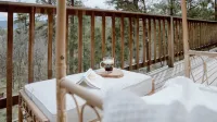 Secluded Chalet in the Pines Near Palmer Lake, Monument. 3BR Sleeps 8!