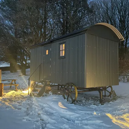 Shepherds Hut with stunning views located on the edge of the peak district