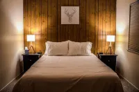 King Bed / Fast WiFi / Spa - Buckeye Bungalow