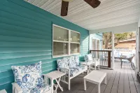 Newly Renovated 4BR Beach Retreat: Walk to beach,Games, Pet Friendly, Near DT