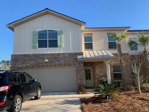 Sandy Paws:  Largest luxury end unit townhouse in Mariners Landing, Pet Friendly