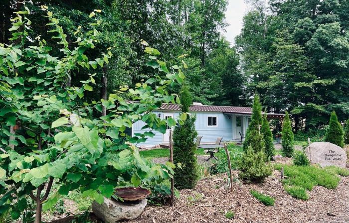 Couples Romantic Country Bungalow, Private, Stock Tank Pool, Birds, Wildlife