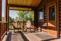 Grizzly Bear Cabin #7 at Gallatin Canyon Cabins