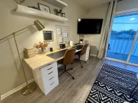 Cozy condo near everything! Just a short walk away from Historic downtown!