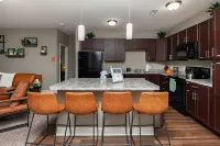 The Carmel/Bold/Massage /Chair Spacious / 3D Wall / Pool / Gym / Tanning Bed Hotels in West Des Moines