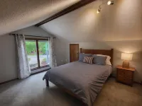 Waterfront Retreat فنادق في River Bend