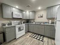 Cozy FarmHouse • EntireApt 1-Bed/1-Bath 마운틴 밸리 공원 주변 호텔