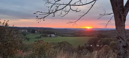 Maison A LA Campagne Avec VUE Imprenable.proche Cascades & Lacs.ideal EN Famille