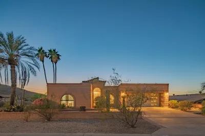 NEW! Hidden mini movie theater, Game room, Putt putt, Pool, & MORE Hoteles cerca de University of Advancing Technology