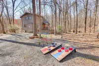 Two King Beds, Cozy Chalet Style Cabin in the Woods Resort, Lvl 1 EV