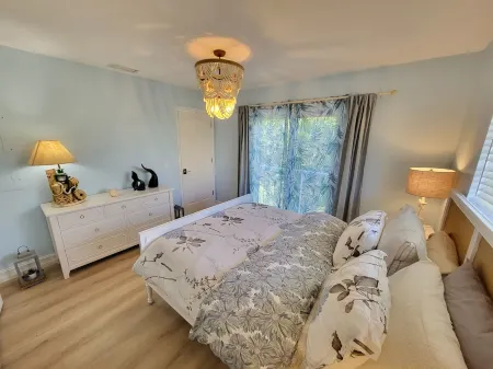 Little Gasparilla Island: Luxurious Bungalow, Private Beach, Fishing, Family