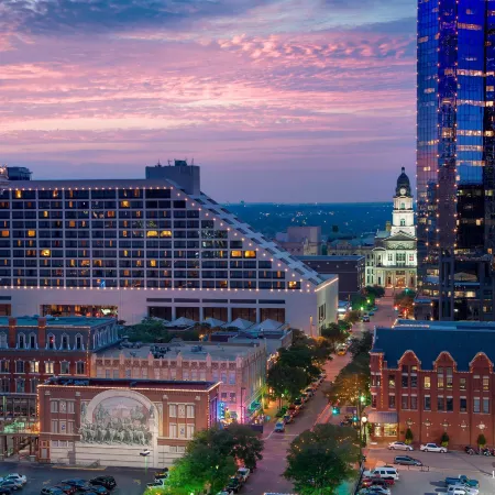 The Worthington Renaissance Fort Worth Hotel Отели рядом с достопримечательностью «Коллекция Западного Искусства Сид Ричардсон»