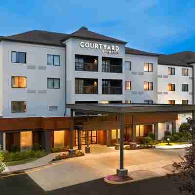 Courtyard Danbury Hotel Exterior
