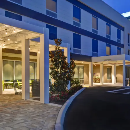 Home2 Suites by Hilton Naples I-75 Pine Ridge Road