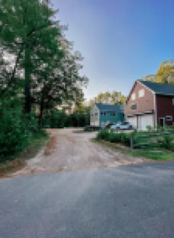 Family Friendly Newfound Lake Home, Sleeps 10, Pool Table, Kayaks & Paddleboards