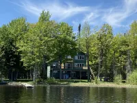 Lake Namakagon Sunrise Cove~Unwind & Reconnect. Private Dock, 2 Kayaks, Row Boat - 4 étoiles
