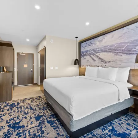 Best Western Plus Marquette Hotel  Suites