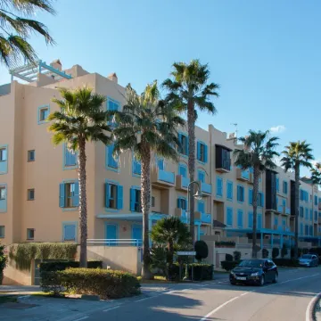 Charming apartment / Precioso apartamento en la Marina del Puerto de Sotogrande.