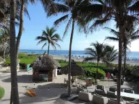 Palm Beach Marriott Resort & Spa, 2 Bd/2ba,  Great Ocean View - Now Available - 비치