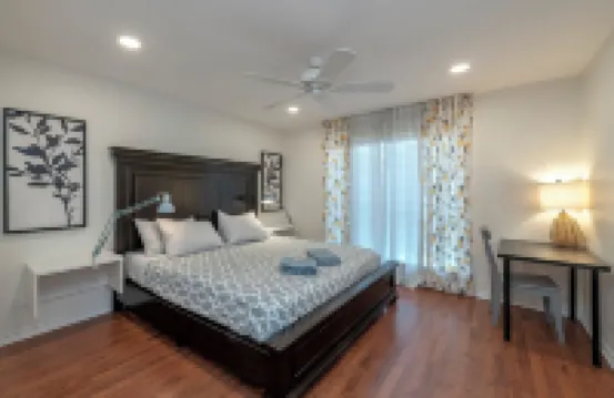 Relax in our spacious villa, just a quick ride away to Grapevine Malls & Airport