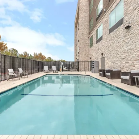 Holiday Inn Express & Suites AUSTIN AIRPORT EAST by IHG
