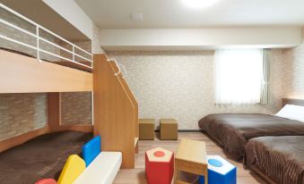 3. Hotel Su..