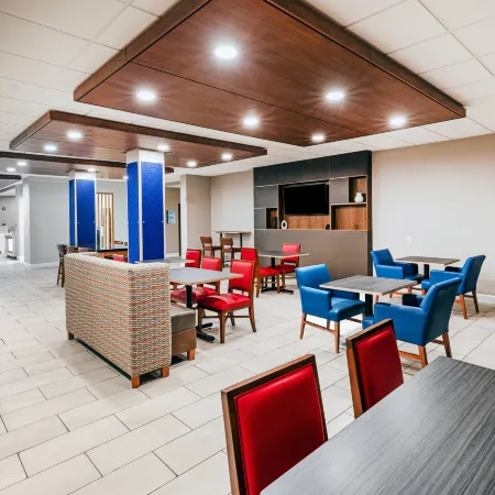 Holiday Inn Express & Suites DEL RIO by IHG