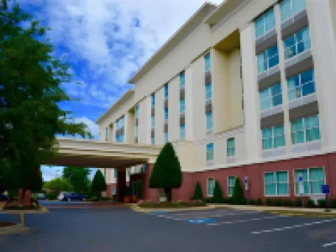 希爾頓歡朋套房飯店-夏洛特/派恩維爾 住宿飯店