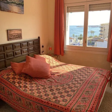 Magnificent Sea View. 150m from the Beach 2 Pers + 1 Child. App. Clim. Wifi