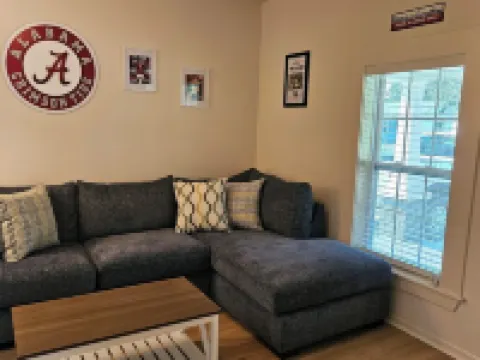 Cozy Retreat in Historic Northport Minutes to Bama Hotels in Northport