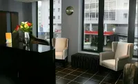 Inn & Out Express Sea Point - 2-Star