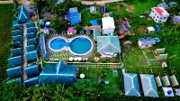 Calle Cinco Resort - Pools