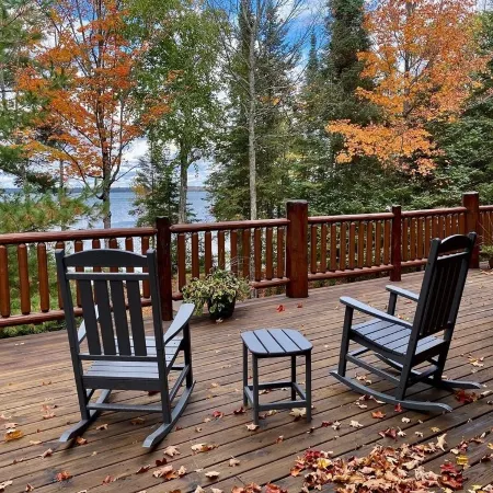 Northwoods Lake Escape • Bonfires, Boats & Fish!