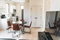 Buena Casita: A Hip, High Desert Escape! : STR-20