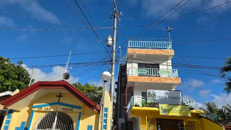 Villa Juan y Exequila Отели рядом с достопримечательностью «White Beach»