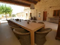 Le Mas des Trois Anges فنادق في Saint-Denis