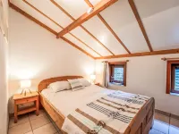 Pippa with parking & garden