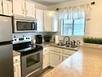 Amazing 2 Bed 2 Bath Condo on the Lake just Updated